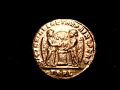 CONSTANTINE 1st. NUMMUS. Arelate mint. VICTORIAE LAETAE PRINC PERP. Choice! +