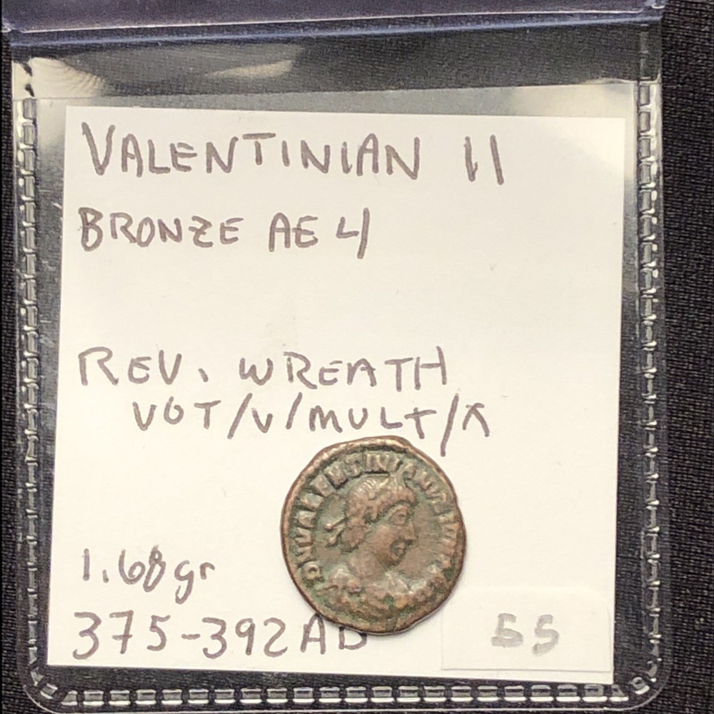 ancient coin valentinian II 375-392 A.D. bronze Ae 4 Reverse Wreath Well Center