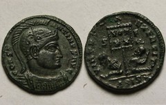 Constantine I 320 AD Rare genuine Ancient Roman coin Legionary standard captives