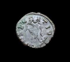 Antoninianus De Claudius II, Consecratio, Frappe Incuse
