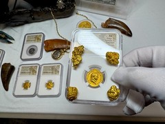 TITUS NGC AU 5X3 ROMAN EMPIRE AUREUS 79AD CAESAR AUGUSTUS ANCIENT GOLD COINS