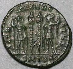 336 Constantine Great AE3 Roman Empire Soldiers Rare Unpublished XF (25011301R)