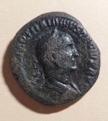 TRAJAN DECIUS – 249-251 AD – AE SESTERIUS – DACIA W/ STAFF REVERSE