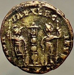 2 Roman Soldiers Ancient Roman Coin 330-336AD Constantius II Gloria Exercitas