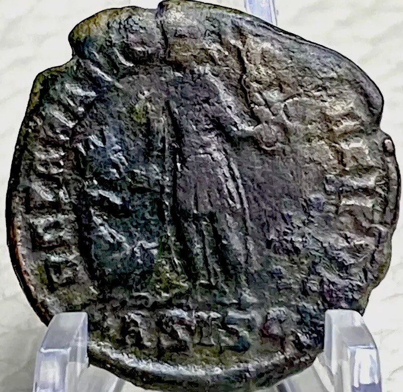 Authentic Ancient Roman Coin 378-383 AD Gratianus, 1600 Year Old Kneeling Female