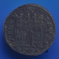 Constantine I – Silvered Bronze – Four Turrets Open Camp Gate – Arles 325–326 AD