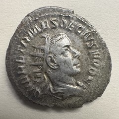 Herennius Etruscus AR Antoninianus Roman Coin 250-251 AD Seated Prince RIC 143