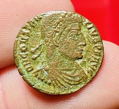 Constantius II AE Nummus Siscia AD 350-355, GLORIA ROMANORVM, EXTREMELY RARE, VG