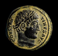 Constantine I, 307/310-337. Follis Campgate of Antioch SMANTZ Coin Roman