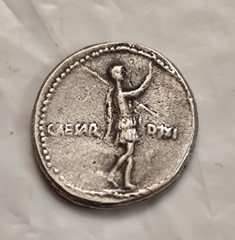 OCTAVIAN – Denarius (autum 32-summer 31BC mint uncertan, perharuss Rome