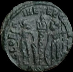 CONSTANTIUS II 337 -361 AD, ROMAN IMPERIAL . Soldiers – 1 Standard . UNC-AU