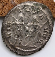 Roman Imperial | Gallienus | AR Antoninianus | Samosata | 255-256 | VIRTVS AVGG