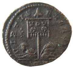 CONSTANTINE II, AS CAESAR, 317-337 AD. AE 3. TICINUM MINT. TWO CAPTIVES REVERSE.