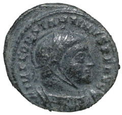 CONSTANTINE I FOLLIS ROMAN COIN REV ALTAR – XF CONDITION – AE 18mm 2.0 GRAMS