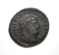 GALERIUS AS CAESAR, 293-305 AD. BRONZE FOLLIS, HERACLEA MINT. GENIUS REVERSE.