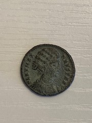 Fausta (Augusta, wife of Constantine I) — Billon Centenionalis (AD 324–326)