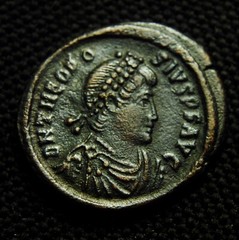 Æ Maiorina Theodosius Rv GLORIA ROMANORVM 4.64 gr 22-3mm Constantinople AD 393-5