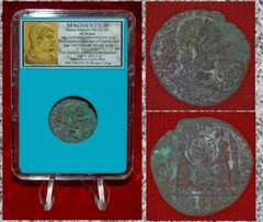 Ancient Roman Empire Coin Of Usurper MAGNENTIUS Two Victories Holding Wreaths
