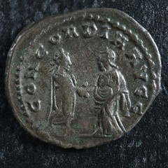 Salonina Antoninianus 255-258 Samosata RIC 63 Gallienus + Wife clasping hands