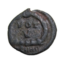 ROMAN EMPIRE. AE 4. ARCADIUS 383-408 AD. HERACLEA MINT. WREATH REVERSE.