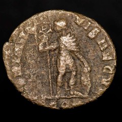 *Lucernae* Rare Gratian Æ Follis GLORIA NOVI SAECVLI – ☧ TCON Arles 378-383 AD