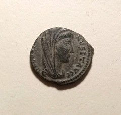Divus Constantine I, the Great died 337. AE Follis Antioch Constantine Veiled rt