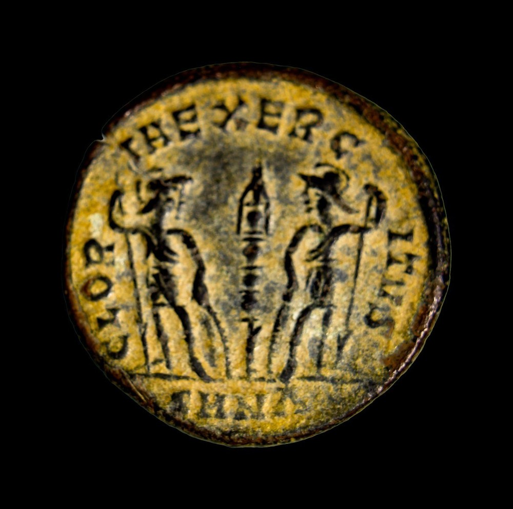 SCARCE Gloria Constans, as Caesar, 333-337. Follis Soldiers Single Banner Coin