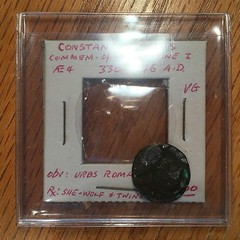 330-346 AD Constantinopolis AE 4 Commem of Constantine I She-wolf & Twins #F816