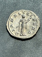 238-44 AD Silver Denarius Roman Imperator Gordian III Diana Lucifera Hold. torch
