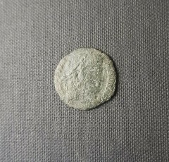 #g421# Roman Bronze coin issued by Constantine I from 323-324 AD