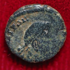 Ancient Roman Empire Coin CONSTANTIUS II Roman Soldier Spearing Fallen Horseman