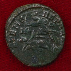Ancient Roman Empire Coin CONSTANTIUS II Roman Soldier Spearing Fallen Horseman