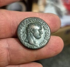 Roman bronze coin of Titus Dupondius