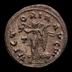*Lucernae* Gallienus Antoninianus VICTORIA AVG III Rome 261 – 262 A.D.