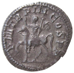 SILVER DENARIUS. GORDIAN III, 238-244 AD. EMPEROR ON HORSEBACK REVERSE.