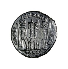 GLORIA CONSO CONSTANTINE II (Caesar, 316-337). Follis. Constantinople Soldiers
