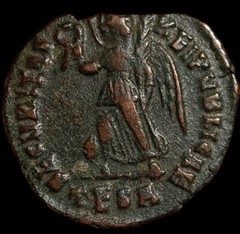 Constantine Era Ancient Roman Coin – AE18 mm – AU Reverse