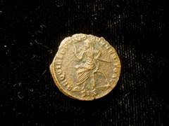 CLAUDIUS II Gothicus. Commemorative AE 4 circ 317-318, Siscia, by Constantine 1.