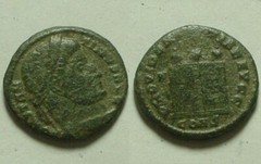 Constantine Rare genuine ancient Roman coin Camp-gate on base turrets Star CONS