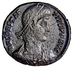 Much Silvering Constantius II (337-361). Æ Centenionalis SMKB Spearing Coin
