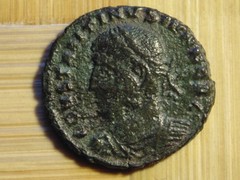 Constantine II, AE3,330-334 AD.ANCIENT ROMAN IMPERIAL, bronze coin, clean.
