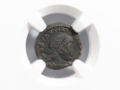 Constantine II Roman Empire AE4 BI Nummus AD 337 NGC Ch AU Soldiers Standards