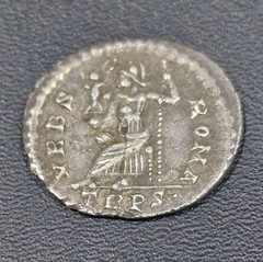 VALENS AR Siliqua EF Treveri mint VRBS ROMA Uncleaned Scarce Denarius RIC 27E