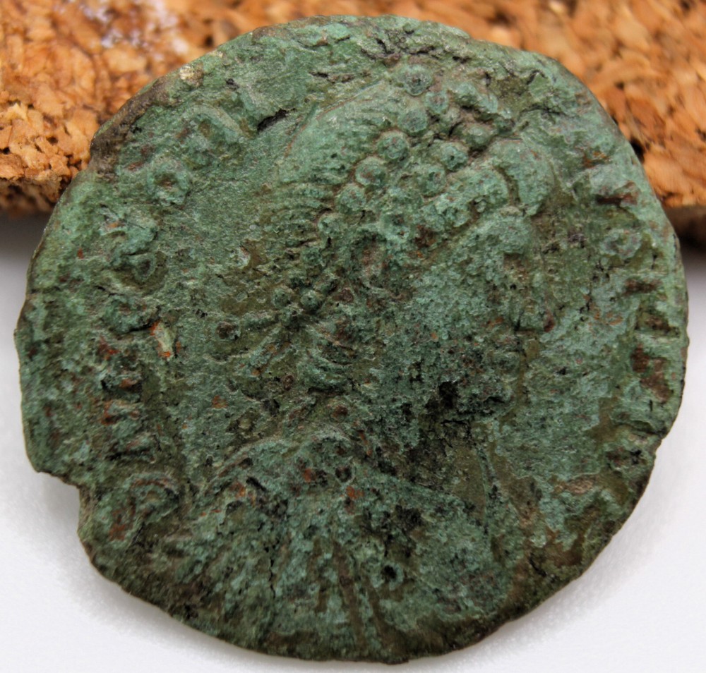Roman Imperial | Honorius | AE3 | 395-401 | VIRTVS EXERCITI | Victory | Patina