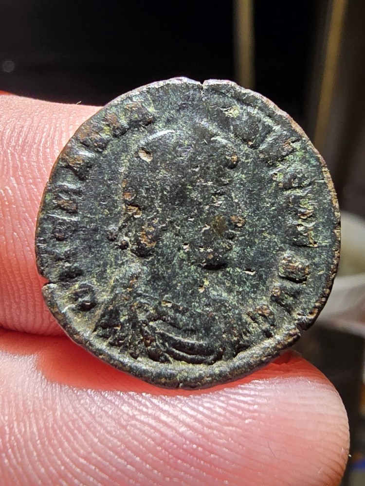 Gratian Æ Follis – Roma Seated