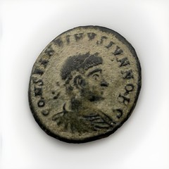 Constantine II. AE3 Bronze, AD 337-340; Roman Imperial Coin; GLORIA EXERCITVS