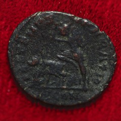 Ancient Roman Empire Coin CONSTANTIUS II Roman Soldier Spearing Fallen Horseman
