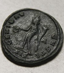 Maximinus II Daia Genuius patera Rare genuine Ancient Roman coin follis Siscia