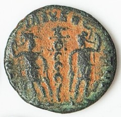 EMPIRE Constans & Soldiers Spears & Standard CYZICUS Ancient Old Roman Coin D535