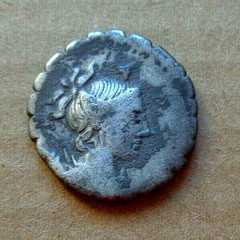 Roman Republic coin Postumius Albinus (cca 81 BC)